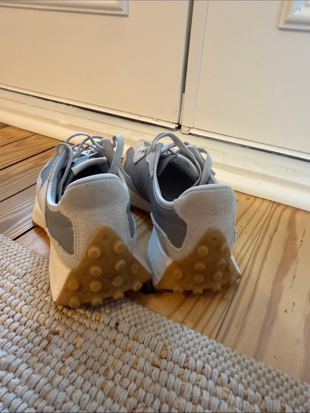 Women’s Gray New Balance 327 - Picture 9 of 9